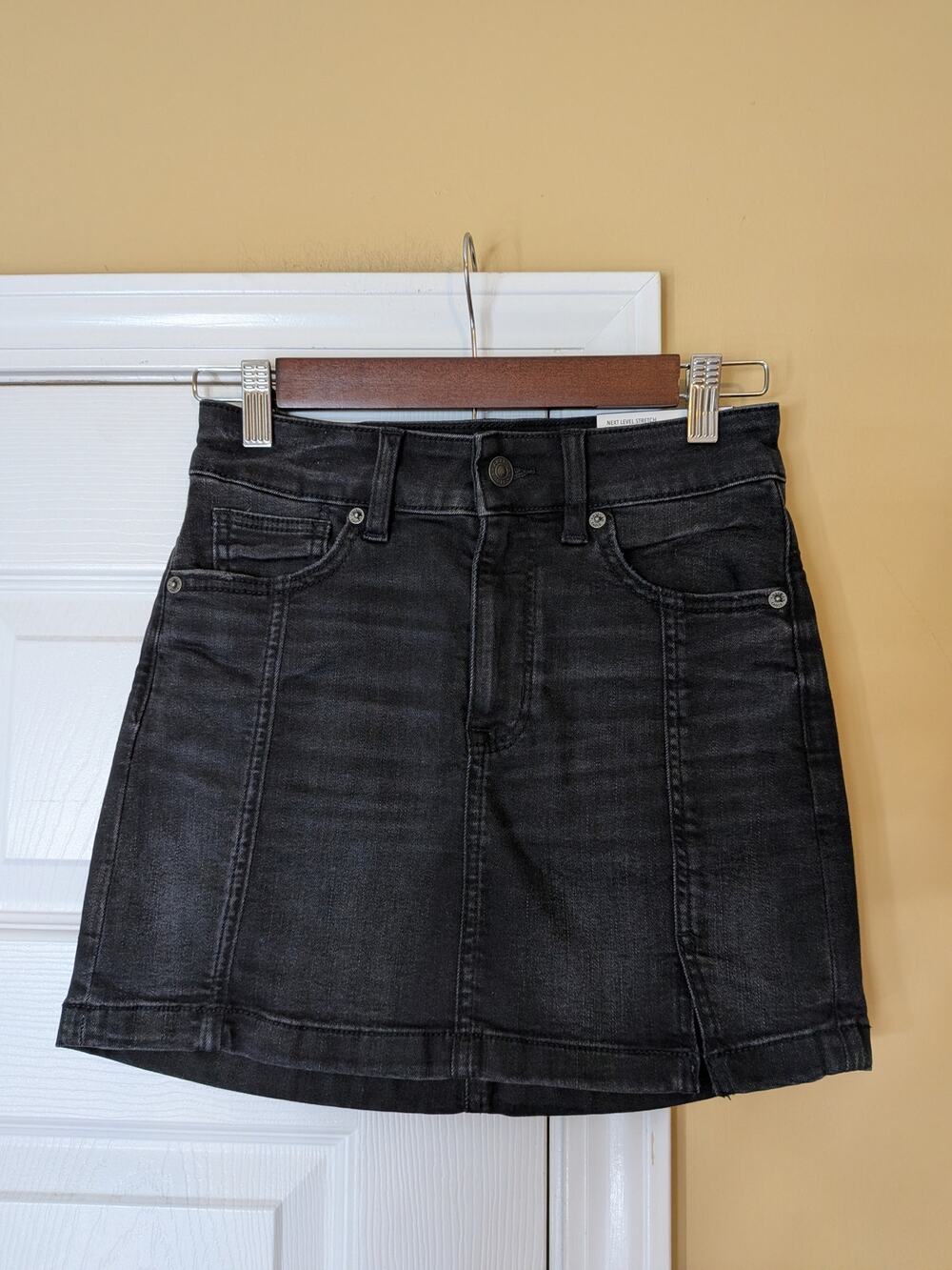 American Eagle Next Level Stretch High Rise Denim Mini Skirt Size 00 Minimalist